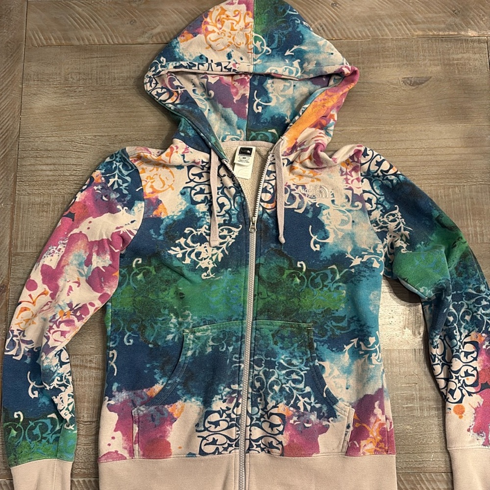 Women’s North Face Zip up Hoodie